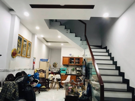 Bán nhà Tân Phú Bình Long – Chỉ nhỉnh 6 Tỷ nhà mới đẹp 5PN 4WC HXH trung tâm Tân Phú