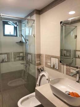 BÁN NHÀ PHÂN LÔ MỸ ĐÌNH - ĐI BỘ SÂN VẬN ĐỘNG - 55m2 THANG MÁY - Ô TÔ TRÁNH - KINH DOANH