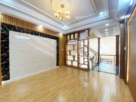 Q12.349. HXH 6M THÔNG, NGUYỄN ẢNH THỦ Q12, DTS 179M2, 5 TẦNG, PHÙ HỢP KINH DOANH.