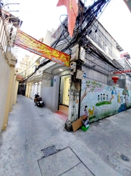 VÔ ĐỊCH TRONG TẦM GIÁ VÀ ĐỊA THẾ NHÀ MẶT NGÕ  LÔ GÓC CHỢ CỘT ĐÈN  THÔNG TÔ HIỆU VÀ DƯ HÀNG  VỚI