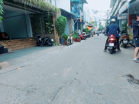 BÁN GẤP NHÀ HXH CÁCH 10 M VŨ TÙNG PHƯỜNG 2 BÌNH THẠNH-90M2-NGANG 4,6 M-3PN-4WC-SỔ VUÔNG- NHÀ MỚI Ở