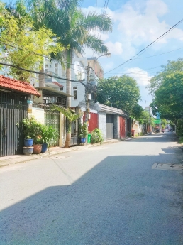 Nhà MỚI ĐẸP Ở NGAY - Ô TÔ ĐẬU CỬA - 80M2 - Trường Thọ, TP Thủ Đức.