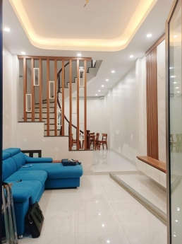 Bán nhanh nhà riêng ngõ đẹp Thịnh Hào 1,Đống Đa,41mx5tầng,2 thoáng,nhà ở cực thích,Giá chỉ trên