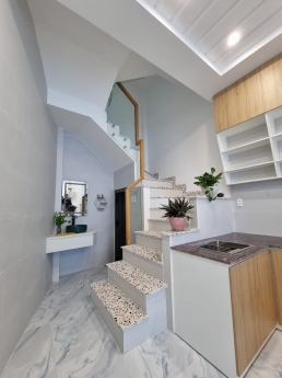 BÁN NHÀ HUỲNH VĂN BÁNH NGANG 4 - DTS 98M2 - 5TY4