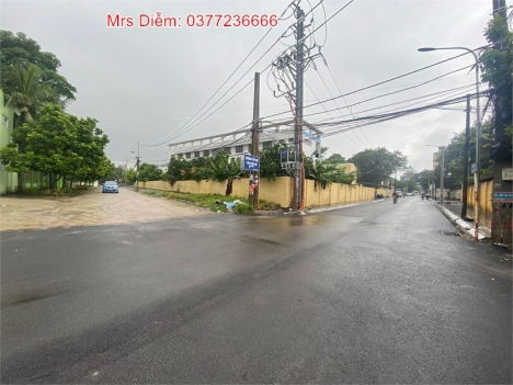 Nhỉnh 1 tỷ, Mrs Diễm cần bán 42m đất lô góc Xóm Thượng, Uy Nỗ, Đông Anh