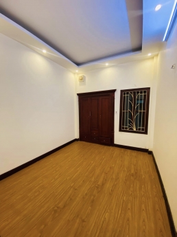 Bán gấp nhà đất Đống Đa,50m2,ngang 4m,lô góc,ở cực có lộc,giá chỉ trên 6 tỉ TL