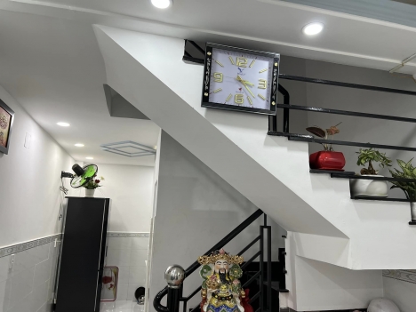 BÁN NHÀ MỚI XÂY ĐẸP DỌN VÀO Ở NGAY, 30M2 , GIÁ NHỈNH 4 TỶ