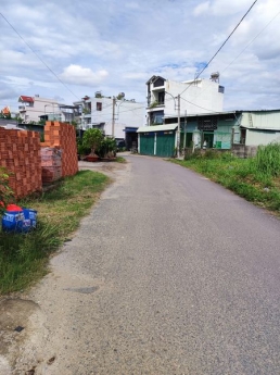 Gấp gấp bán nhà 130 m ngang 5.4m đường xe tải thông Võ Thị Thừa An Phú Đông