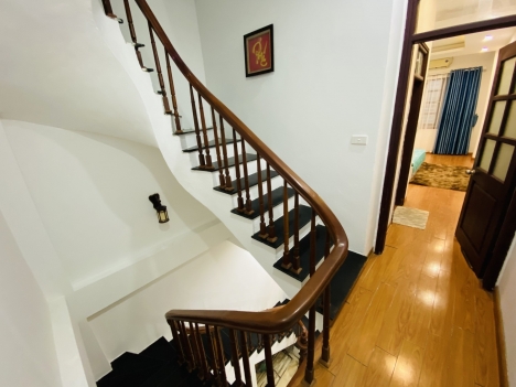 Nhà Khương Trung p/lô gần ô tô, nội thất VIP, dt 30m2x5t, mt 3.5m, 4.15 tỷ.