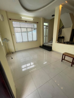 BÁN NHÀ SÁT KDC HIMLAM - NGANG KHỦNG HƠN 8M - CHỈ 6 TỶ NHỈNH