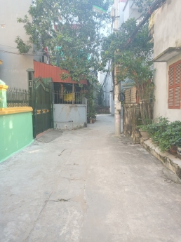 Nhà đẹp ở ngay, cách phố 120m, ngõ 335 Xuân Đỉnh 32m, MT 4.1m, 5 tầng, giá 4.05 tỷ
