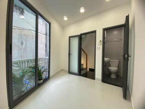 Bình Thạnh , Lê Quang Định , 3 Tầng BTCT mới , cách 1 căn ra HXH thông thương , chỉ 2tyx.