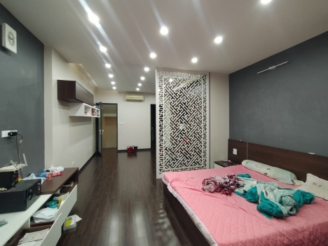 Nhà đẹp dân xây phố Thạch Bàn, lô góc, ô tô, kinh doanh sầm uất.