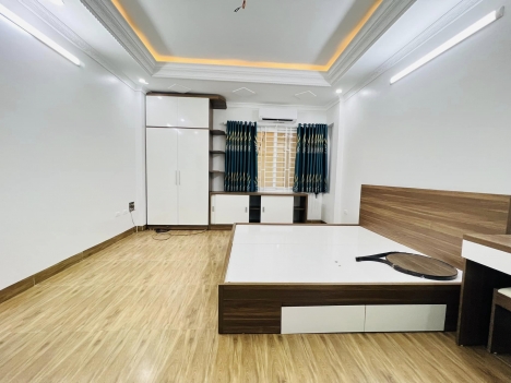 Cực Phẩm,Chùa Láng,Ngõ thông, 0m oto,Trước nhà 2,5M,2 Thoáng,35m_3,8 tỷ