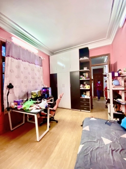 Cần bán nhà đẹp 50m2,4 T,2 mặt thoáng,ở luôn cực thích,giáp mặt đường Láng,Q,Đống Đa,giá trên 6 tỷ