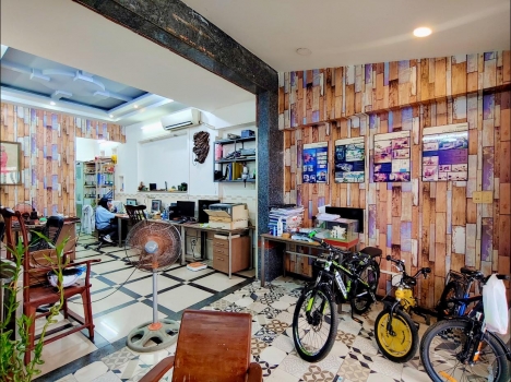 QUẬN 11.NHÀ RỘNG. HẺM TO. 9 TỶ