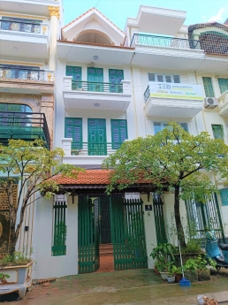 Bán nhà phố Nghĩa Đô, Quận Cầu Giấy, KDoanh, Vỉa hè: 50M – M.tiền 5m – 16Tỷ