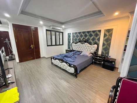 CON DÂU BÁN NHÀ MẸ CHỒNG NGUYỄN VĂN CỪ 87m  GARA 2 Ô TÔ VIEW CHUNG CƯ KINH DOANH  CHỈ 6.8 TỶ