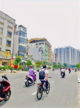 TÂN PHÚ, HXH ĐỔ CỬA ĐƯỜNG TÔ HIỆU, SÁT HÒA BÌNH, GIÁP Q11, Q6, SỔ VUÔNG VỨC, NHÀ CŨ TIỆN XÂY DỰNG