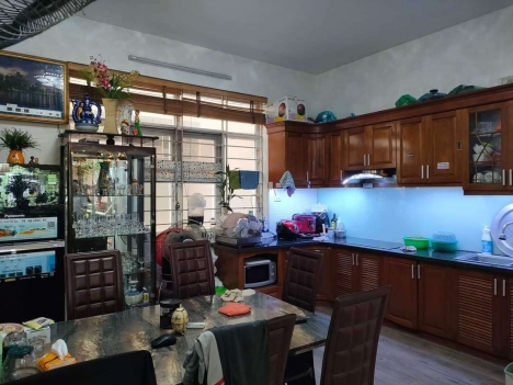 BÁN NHÀ NGUYỄN VĂN HUYÊN CẦU GIẤY, VỈA HÈ, Ô TÔ TRÁNH, KINH DOANH SIÊU ĐỈNH, 55M2 GIÁ 13 TỶ 5