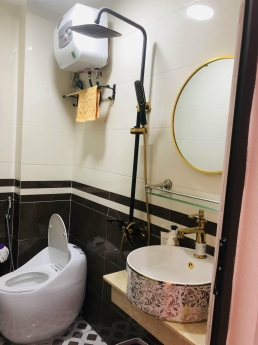 Chỉ trên 5 tỷ là có nhà riêng phố Thông Phong,Đống Đa,lô góc,43m2x5tầng,để ở rất thích