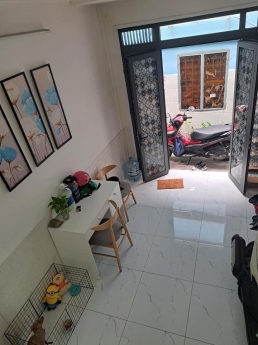 Chỉ Hơn 2Tỷ Có Ngay Căn Nhà 2 Tầng SHR, Hàng Xóm Him Lam, Trung Tâm Quận 7.