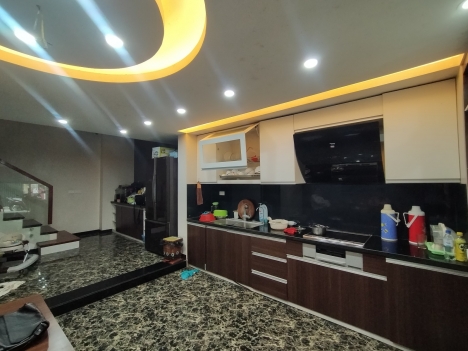 Nhà đẹp dân xây phố Thạch Bàn, lô góc, ô tô, kinh doanh sầm uất.