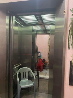 Bán nhà mặt tiền Trần Phú - Quận 5, DT 8 x 19, 5 tầng thang máy, 11 PN giá 64 tỷ.