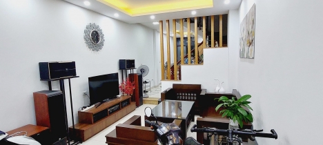 Bán gấp nhà mới trên 6 tỉ TL gần ngõ Trường Chinh,Q,Đống Đa,53m,ngang 4m,lô góc,đất ở cực có lộc