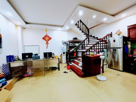 Bán nhà chính chủ đủ pháp lý,Võ Thị Sáu,HBT,MT 6,1m,6 tầng,ôtô đỗ cửa,kinh doanh,giá nhỉnh 8tỷ.