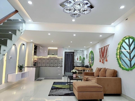 3 tỷ nhỏ, có ngay nhà đẹp 4 tầng,hẻm 3,5m trung tâm Thanh Khê
