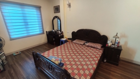 BÁN NHÀ NGỌC THUỴ, GẦN PHỐ, Ô TÔ, NHÀ ĐẸP FULL NỘI THẤT, 42M2x5M