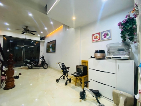 Chủ bán nhà phố Khương Đình 44M2 *4 tầng, MT 4M, LÔ GÓC, ngõ rộng GẦN PHỐ, nhỉnh 4 tỷ.