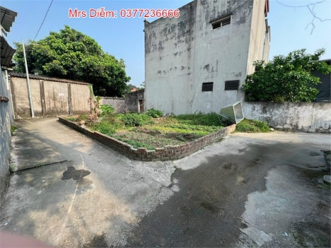 Nhỉnh 1 tỷ, Mrs Diễm cần bán 42m đất lô góc Xóm Thượng, Uy Nỗ, Đông Anh