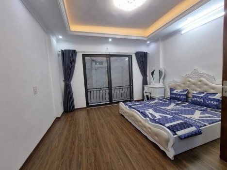 Bán nhà Minh Khai, 39m, NGÕ SH ĐUA, TẶNG NỘI THẤT, SANG TÊN, Nhỉnh 3 Tỷ