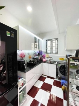 NHÀ PHÚ NHUẬN-HCM - SÁT MẶT TIỀN - NHÀ 2 TẦNG MỚI ĐẸP - NGANG 7M - 6 TỶ