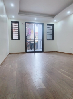 Ngõ 173 Hoàng Hoa Thám Bán Nhà 5 tầng, 35m2, 3 ngủ nhà mới xây, nhỉnh 4 tỷ