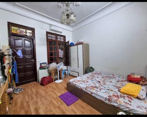 PHÂN LÔ Ô TÔ TRÁNH - KINH DOANH - HAI THOÁNG. NHÀ TRẦN QUỐC HOÀN, CẦU GIẤY 41M2, 5T, MT4M.
