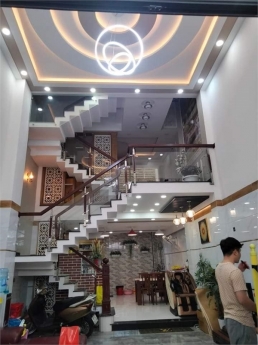 Bán nhà Phường 9, Gò Vấp – Gần Công Viên Làng Hoa – HXH, 70m2, 5 tầng.