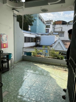Bán nhà hẻn xe hơi thông, Quang trung, Gò Vấp, 44m2.