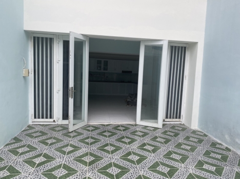 Chính chủ gấp bán , DT 5x13 , 3 tầng BTCT , Ô tô ngủ trong nhà , hẻm thông , Lê Đức Thọ , Gò Vấp.