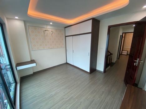 BÁN NHÀ PHỐ TÂY SƠN: 44M2, 5 TẦNG, 3 NGỦ, MT 4M NGÕ 3 GÁC THOÁNG, 20M RA PHỐ. 3.9 TỶ