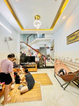 Hiếm, Nhà Trần Cao Vân Đà Nẵng, 110 m2, Mặt tiền 5m, Chỉ nhỉn 3 tỷ,