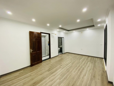 BÁN NHÀ PHỐ CHÍNH KINH DT 44M2 6 TẦNG MT 4.2M GIÁ 7.1 TỶ NHÀ MỚI THANG MÁY GẦN OTO