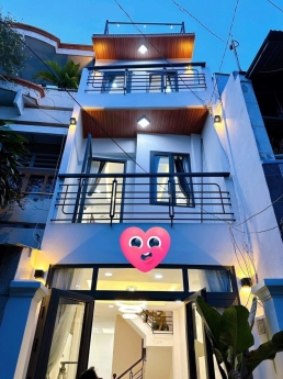 BÁN NHÀ HXH NGUYÊN TEEM NƠ TRANG LONG PHƯỜNG 7 BÌNH THẠNH-4TẦNG BTCT-4PN- NHÀ MỚ KENG NHỈNH 6 TỶ