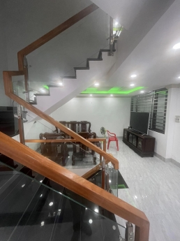 Cần bán nhà 1/ Cư Xá Ngân Hàng , 5.5 x 10.5 , full nội thất , chỉ 10.1 tỷ