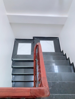 Ngõ 173 Hoàng Hoa Thám Bán Nhà 5 tầng, 35m2, 3 ngủ nhà mới xây, nhỉnh 4 tỷ