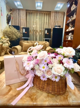 Bán nhà Cầu Giấy, 78m2, 2 thoáng, gara ô tô, ngõ rộng thoáng , KD, ô chờ thang máy, ở sướng