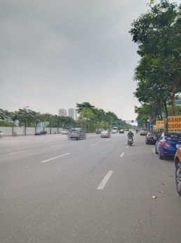 [Siêu hiếm]Nhà đẹp ở ngay ngõ 445 Lạc Long Quân, oto đỗ cửa, 33m/5tầng/5.2tỷ