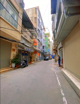 Bán Nhà chính chủ Thịnh Hào 2 29m2, 3 tầng, 2 ngủ, Sổ đỏ, nhà đẹp giá nhỉnh 2 tỷ